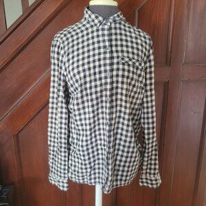 G.H. Bass & Co.Medium Black & White Gingham Button-Down Shirt 100% Cotton
